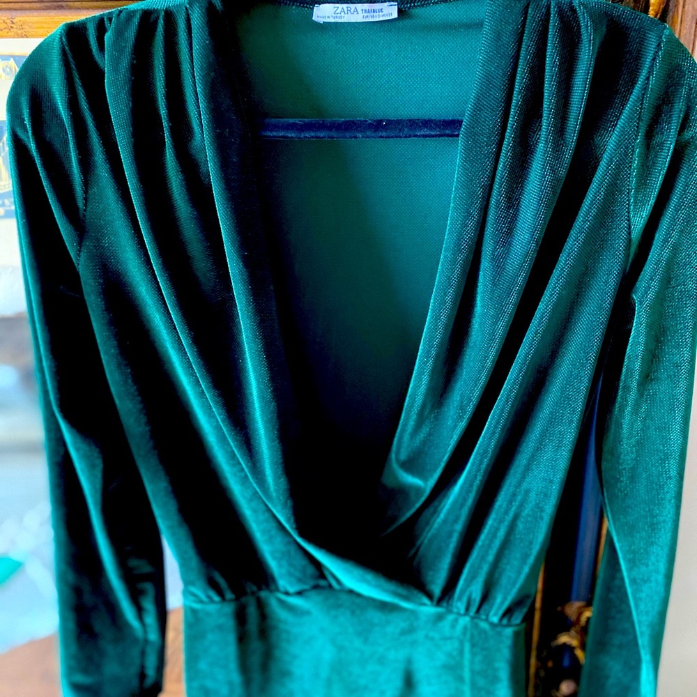 Zara Beautiful Green Mini dress